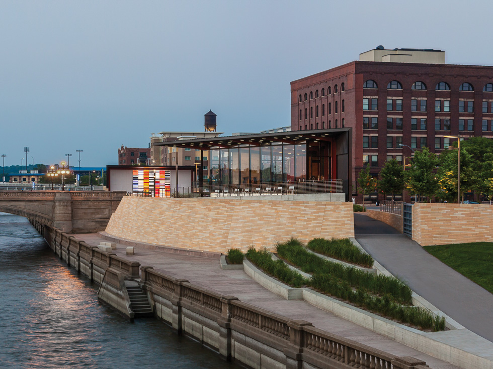 Principal Riverwalk Pavilion_01.jpg